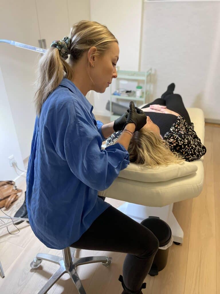 Kvinde får Botox behandling
